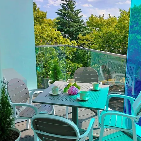 Cicha Przystan Whiteblue Sauna&fitness&parking 아파트 코워브제크