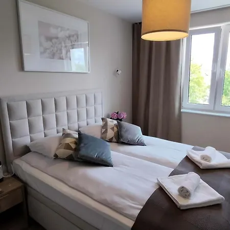 Cicha Przystan Whiteblue Sauna&fitness&parking * 코워브제크